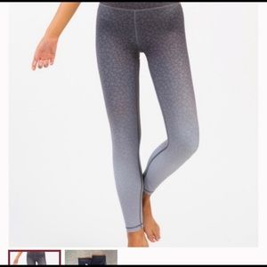 Zyia light and tight leopard leggings